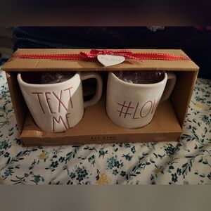 Rae Dunn Love mug set
